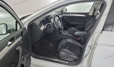 VW Passat * 2.0TDI* DSG* DIGITAL* LED* , снимка 7 - Автомобили и джипове - 53597530
