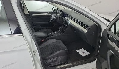 VW Passat * 2.0TDI* DSG* DIGITAL* LED* , снимка 8 - Автомобили и джипове - 53597530