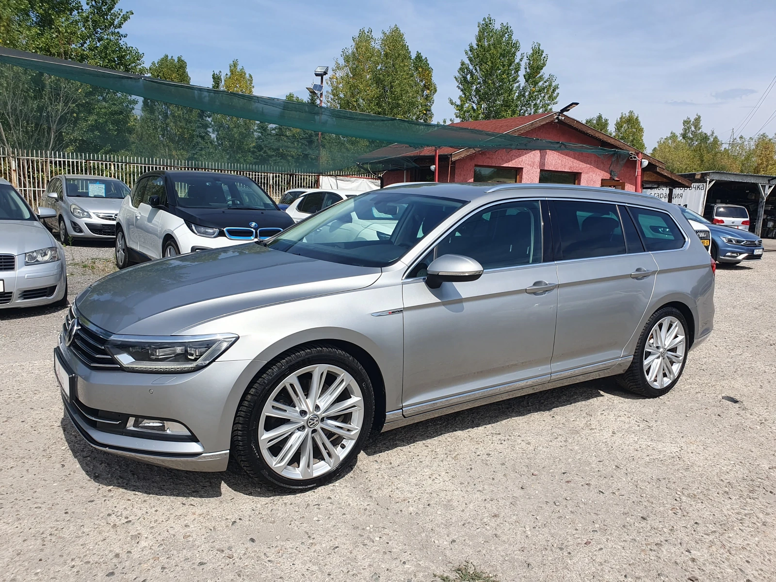 VW Passat 2.0BiTDI/Full led/Virtual/High-Line/DCC - изображение 2