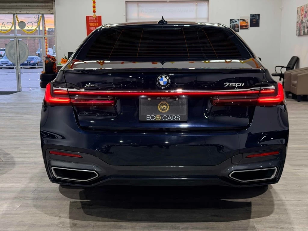 BMW 750 750i xDrive  CARFAX | Mobile.bg   12