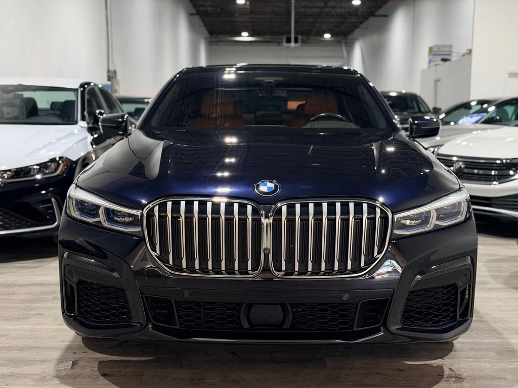 BMW 750 750i xDrive  CARFAX | Mobile.bg   6