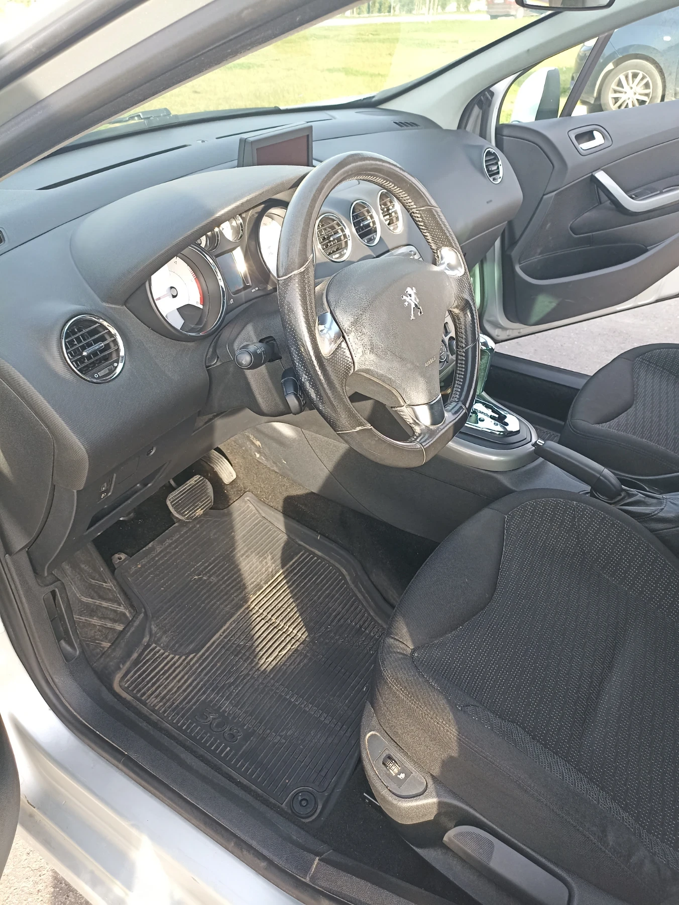 Peugeot 308 SW - изображение 10