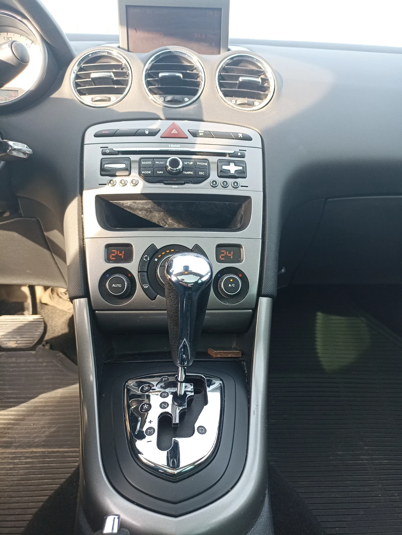 Peugeot 308 SW - изображение 8