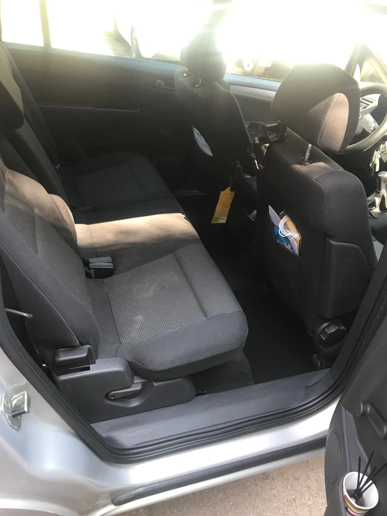 Opel Zafira 1.9 - изображение 10