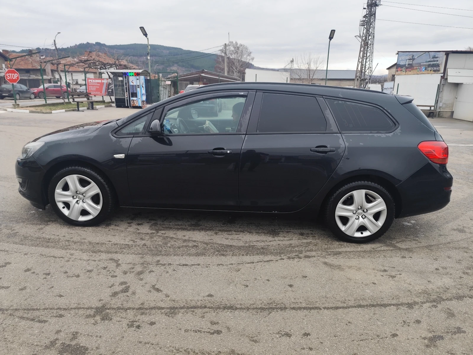 Opel Astra J - изображение 3