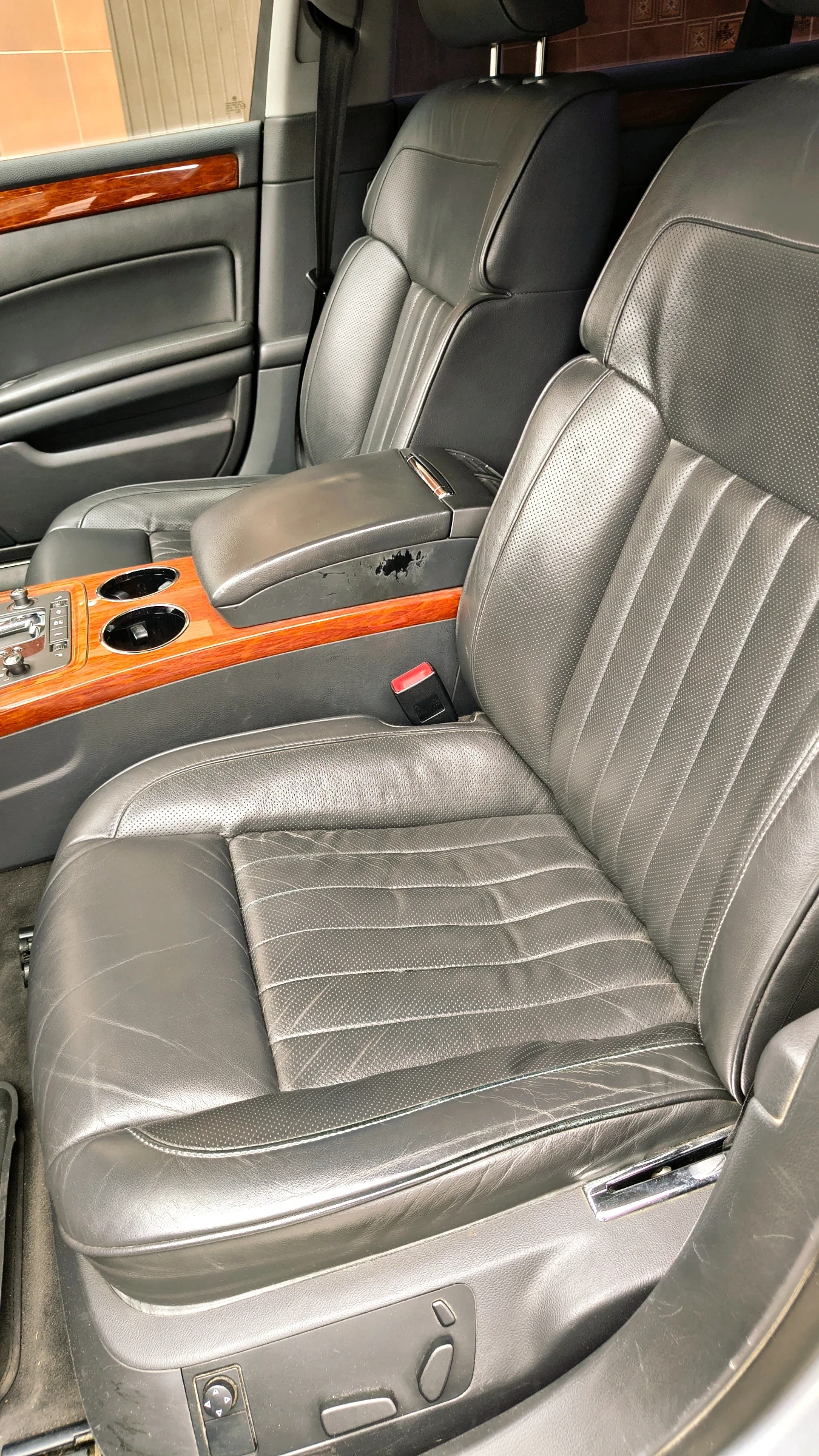 VW Phaeton 3.0 tdi 240hp, снимка 12 - Автомобили и джипове - 54088888