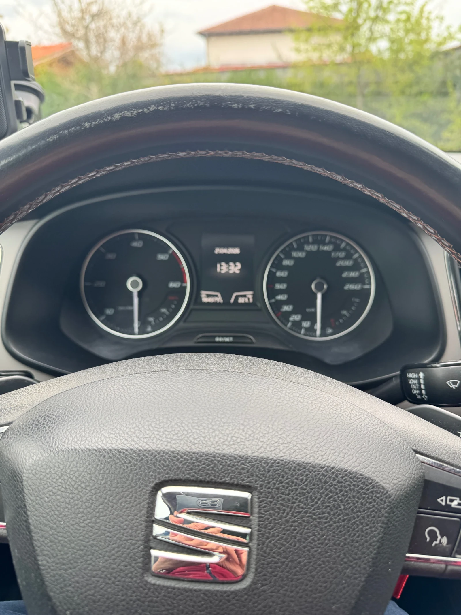 Seat Leon X- perience, снимка 10 - Автомобили и джипове - 54270585