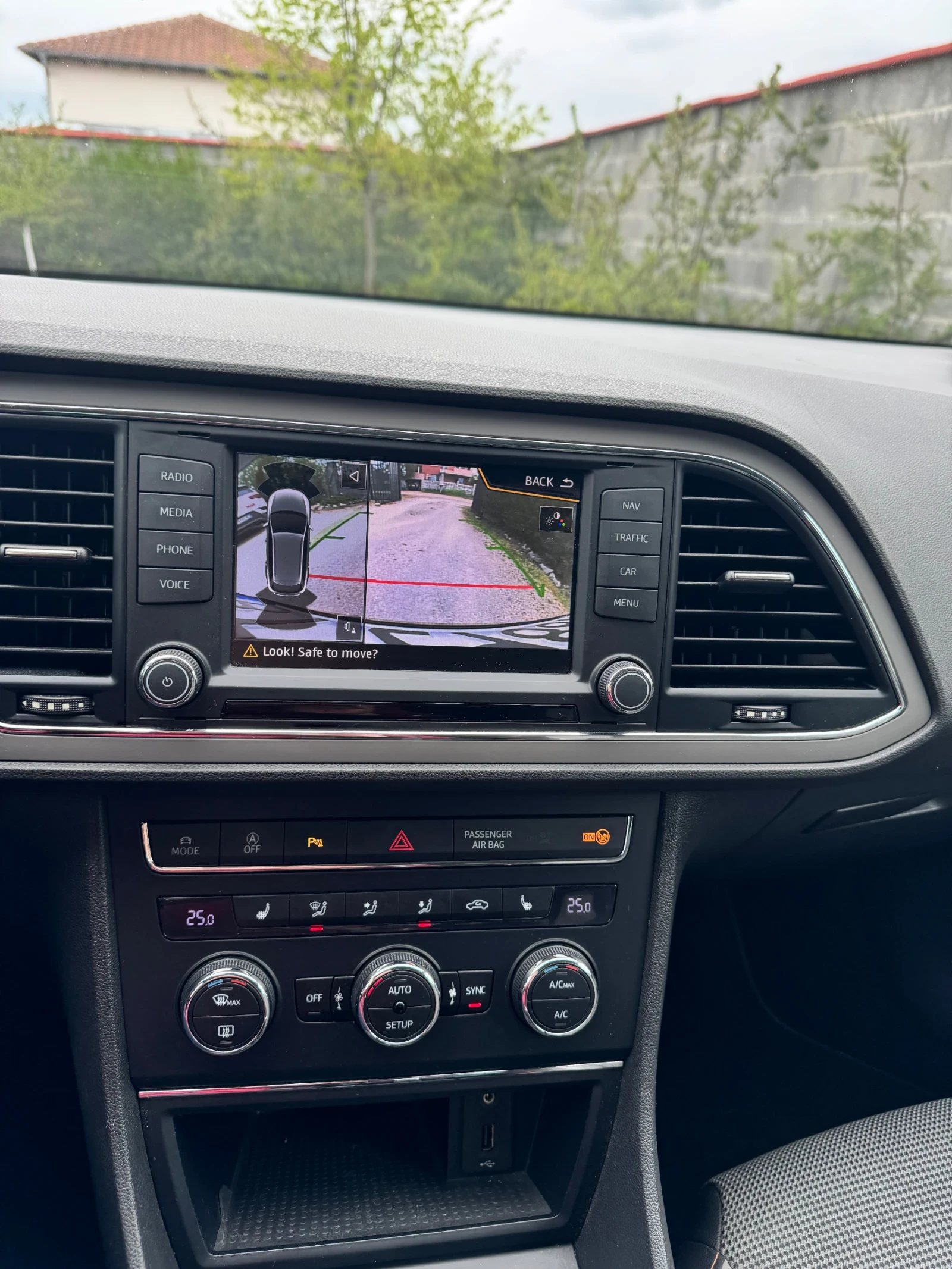 Seat Leon X- perience, снимка 7 - Автомобили и джипове - 54270585