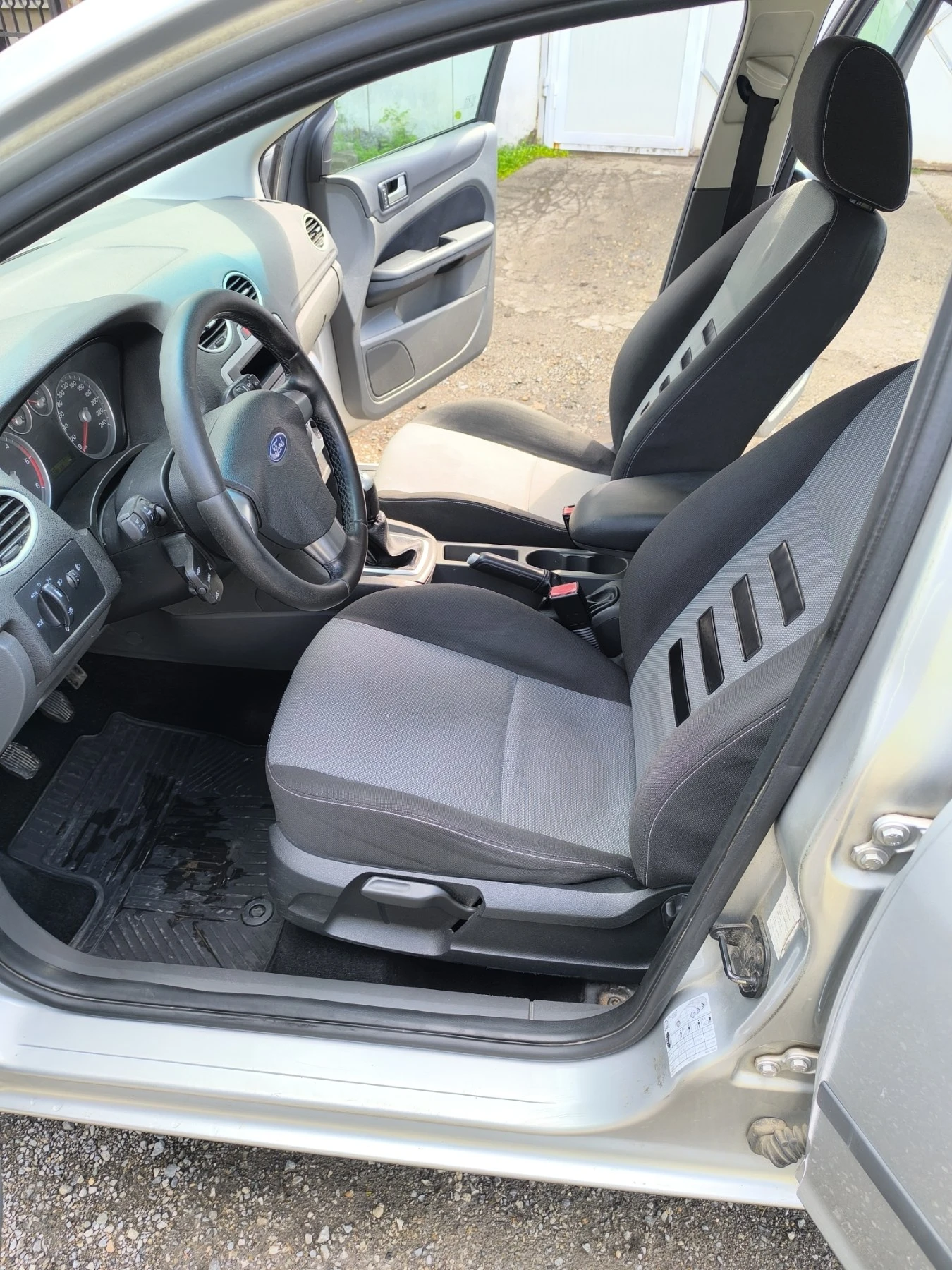 Ford Focus MK2, снимка 9 - Автомобили и джипове - 54289045