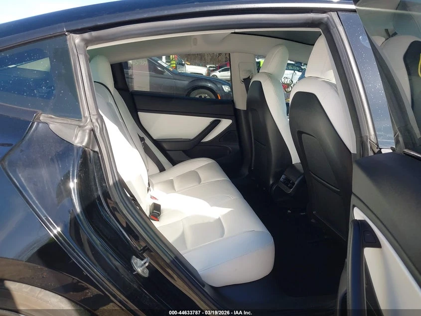 Tesla Model 3 Mid Range RWD, снимка 8 - Автомобили и джипове - 54323127