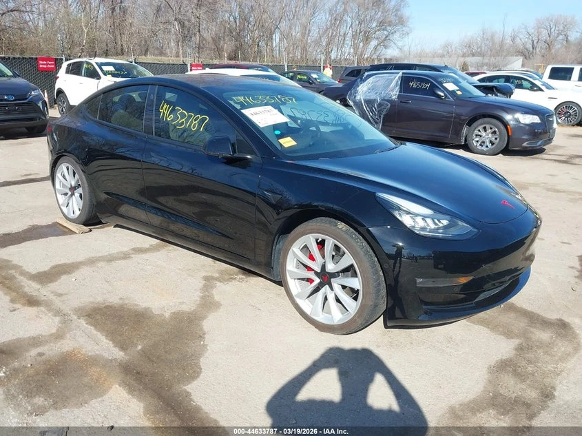 Tesla Model 3 Mid Range RWD