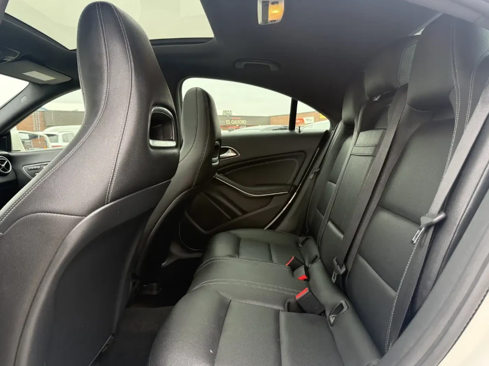 Mercedes-Benz CLA 250 AMG Package * 4 Matic * АвтоКредит* (ЦЕНА ДО БГ), снимка 12 - Автомобили и джипове - 54566725