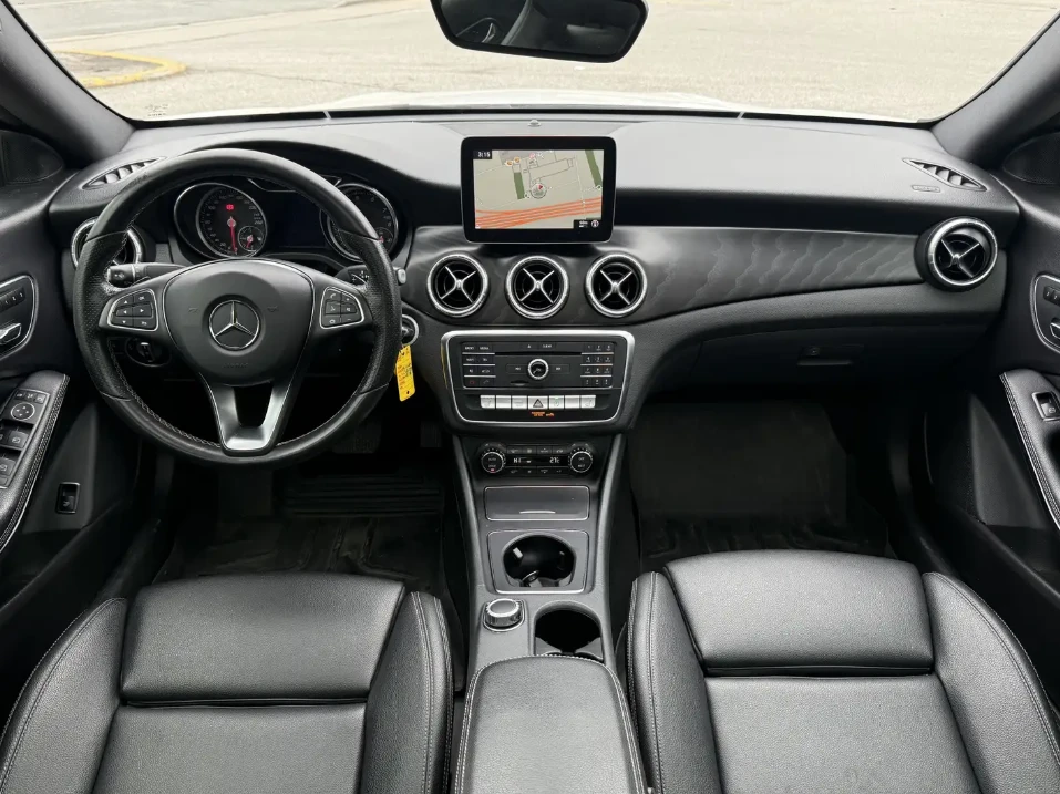 Mercedes-Benz CLA 250 AMG Package * 4 Matic * АвтоКредит* (ЦЕНА ДО БГ), снимка 8 - Автомобили и джипове - 54566725