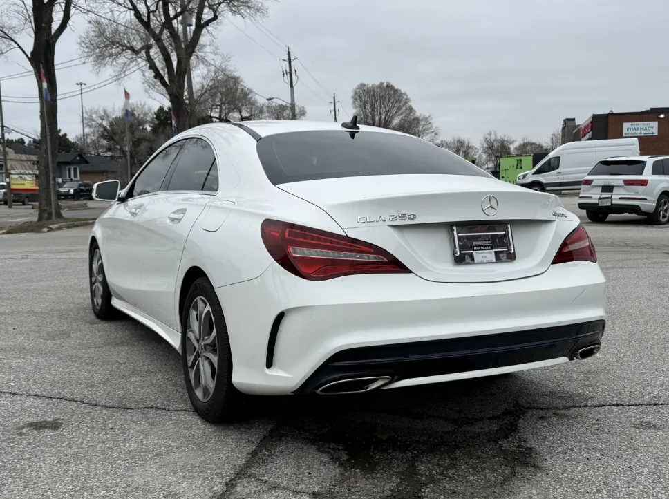 Mercedes-Benz CLA 250 AMG Package * 4 Matic * АвтоКредит* (ЦЕНА ДО БГ), снимка 3 - Автомобили и джипове - 54566725