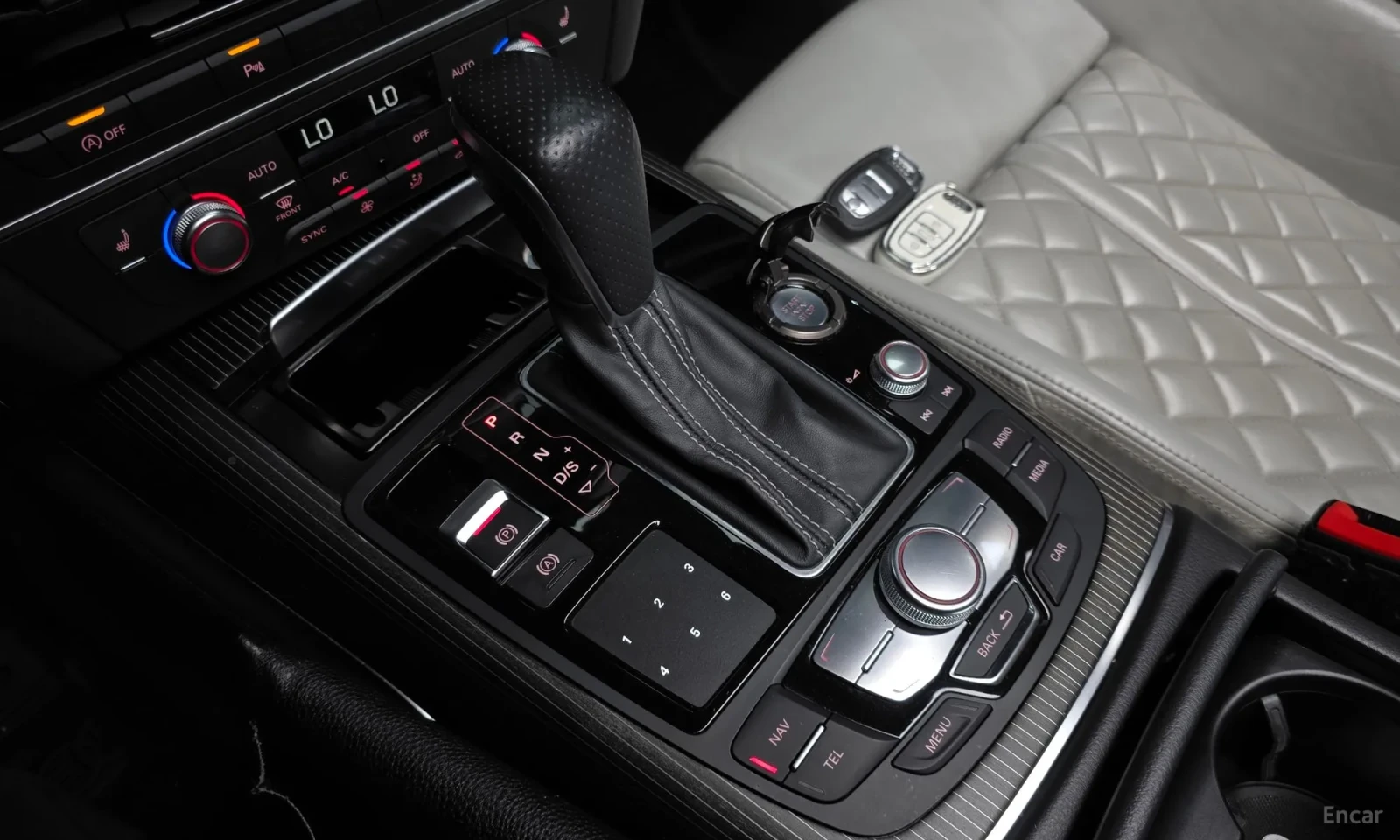 Audi A6 50 TFSI Quattro * HUD* LANE ASSIST * DISTRONIC, снимка 8 - Автомобили и джипове - 54660320