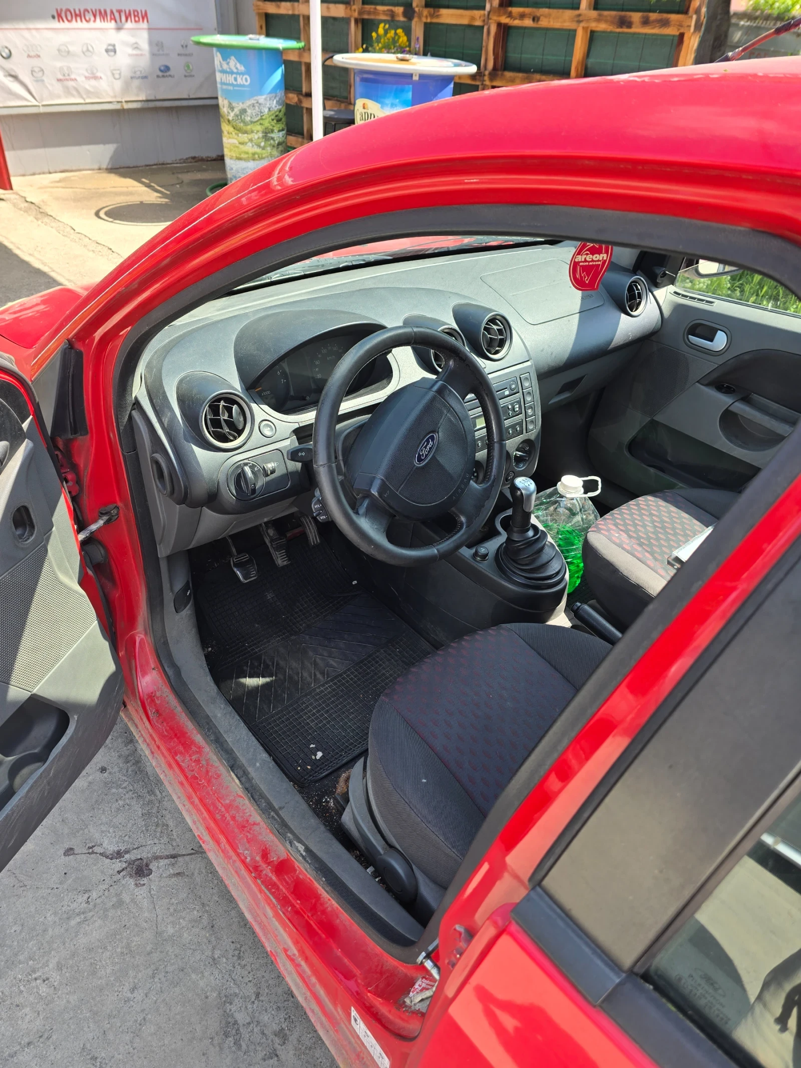 Ford Fiesta 1.4 , снимка 4 - Автомобили и джипове - 54697954