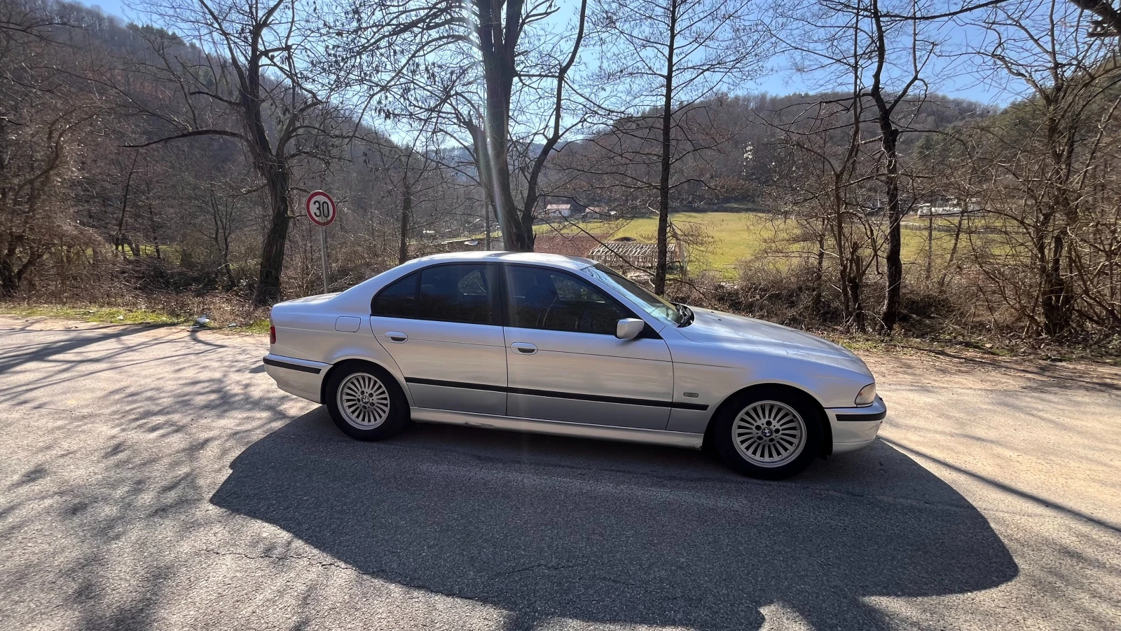 BMW 520 I, снимка 5 - Автомобили и джипове - 54742972