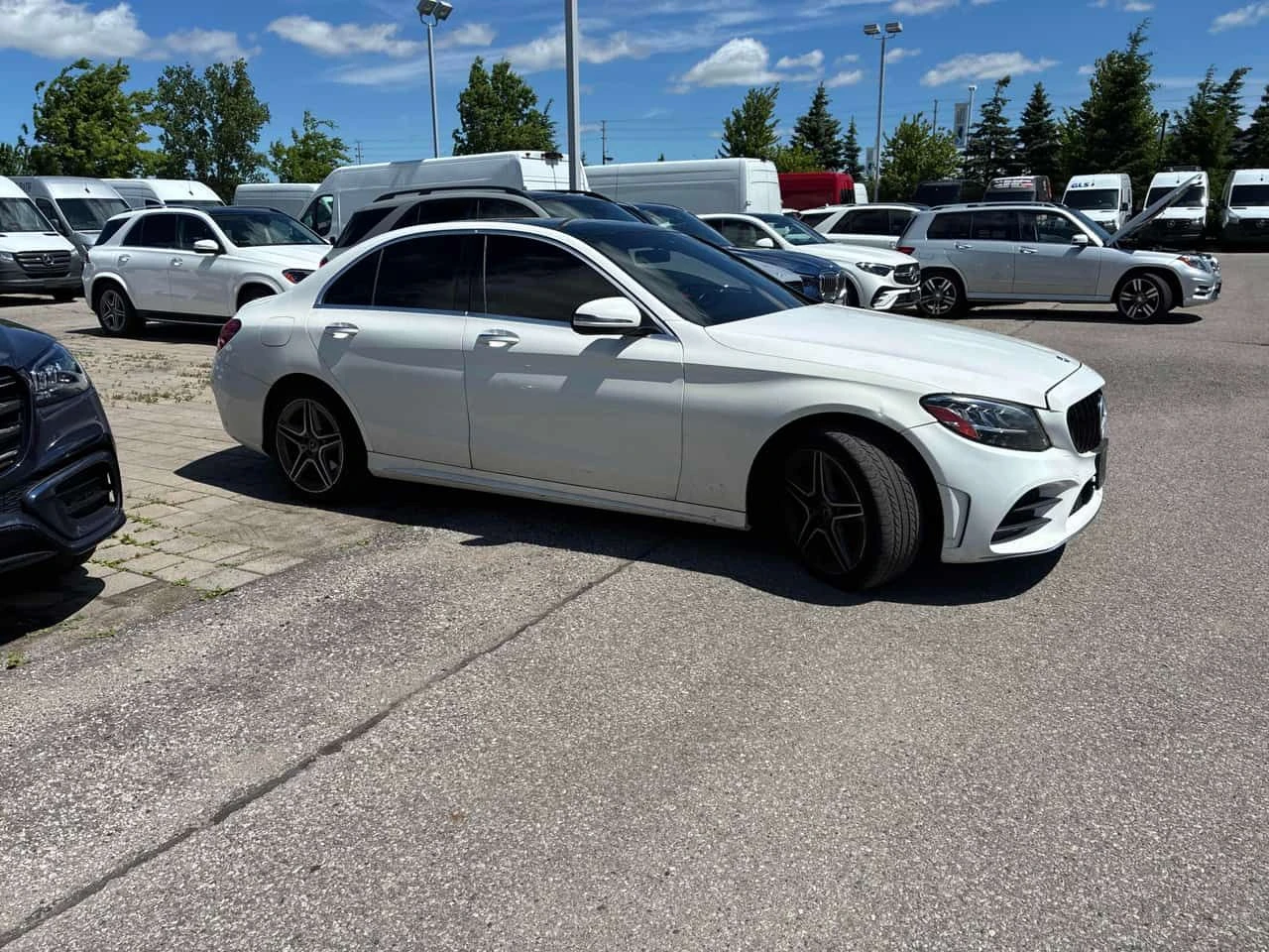 Mercedes-Benz C 300 4MATIC/ПАНОРАМА/ПОДГРЕВИ/OT MERCEDES, снимка 4 - Автомобили и джипове - 54977244