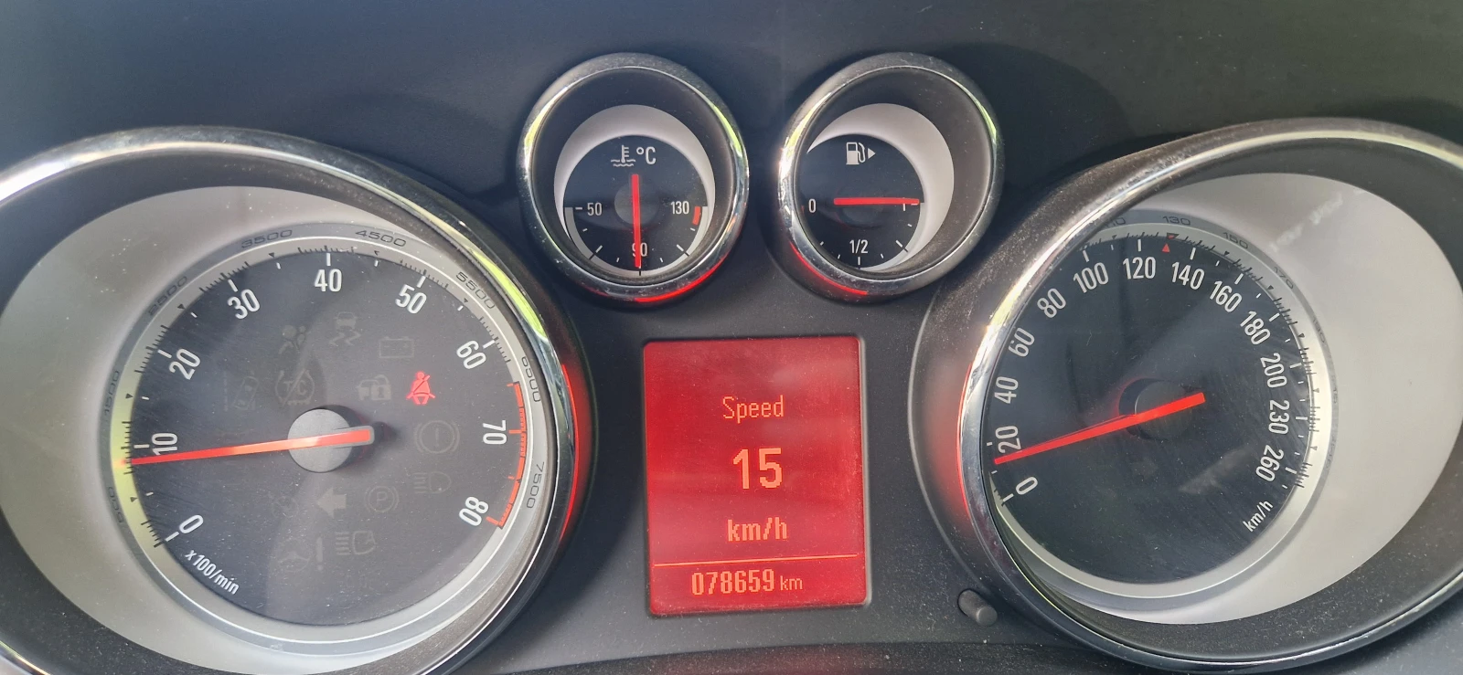 Opel Zafira, снимка 15 - Автомобили и джипове - 55102037