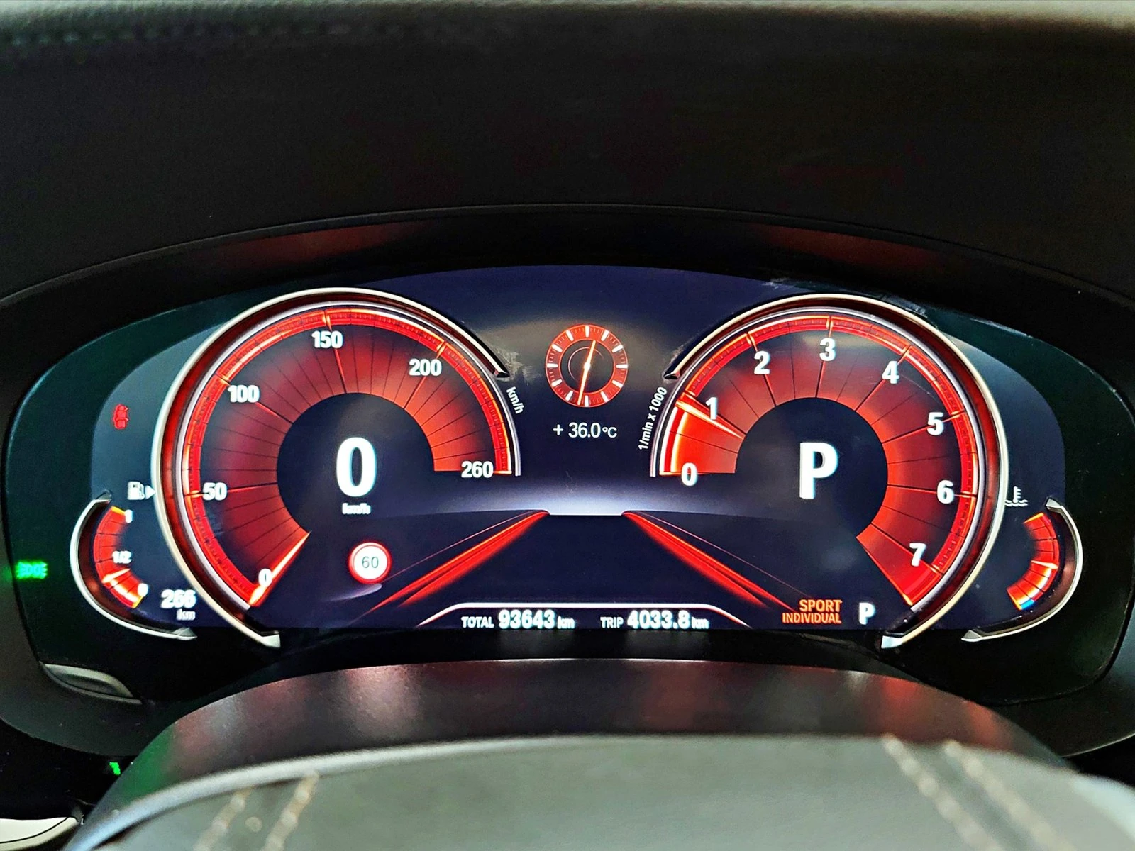 BMW 520 ЛЮК* HUD* ПОДГРЕВ ВОЛАН* ЕЛ. БАГАЖНИК* КРАЙНА ЦЕНА, снимка 9 - Автомобили и джипове - 55344741