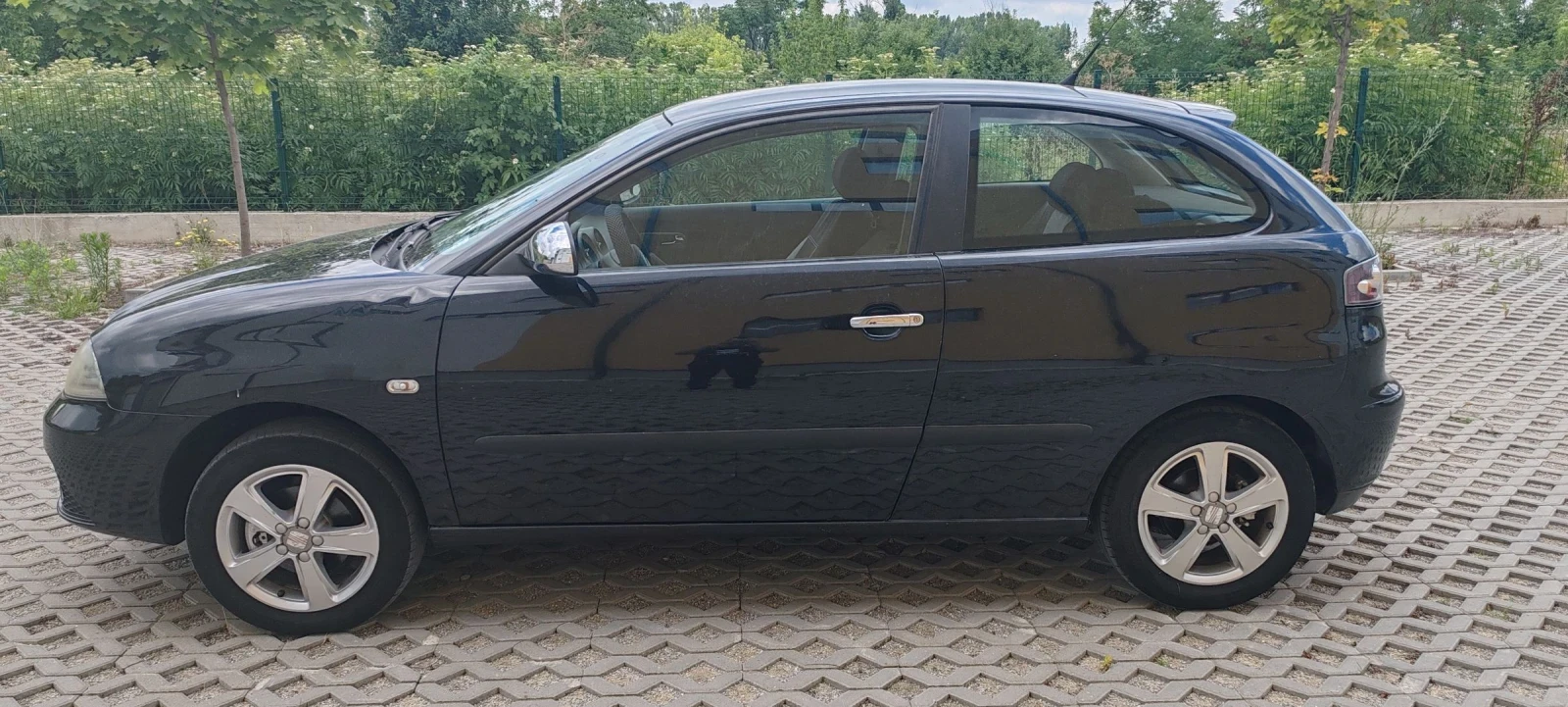 Seat Ibiza 1.6, снимка 2 - Автомобили и джипове - 55393488