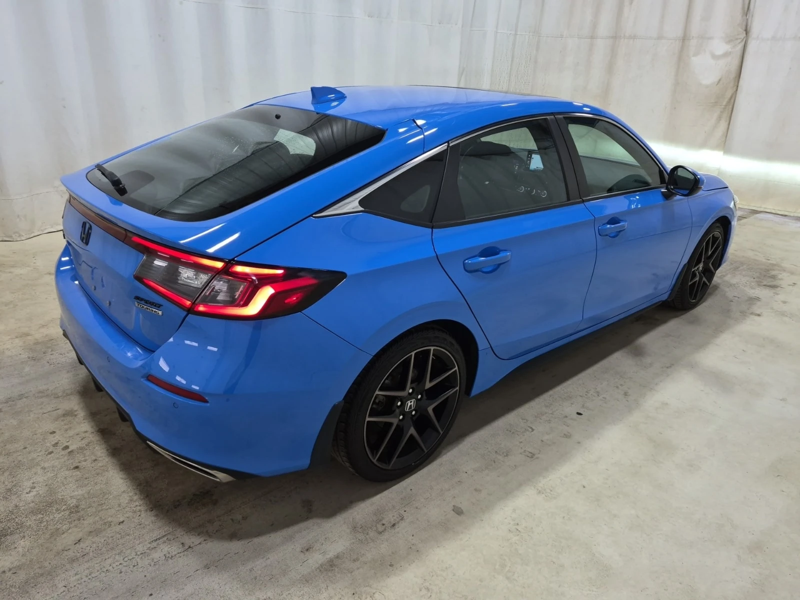Honda Civic * SPORT TOURING* АВТОКРЕДИТ БЕЗ ПЪРВОНАЧАЛНА ВНОСК, снимка 3 - Автомобили и джипове - 56080445