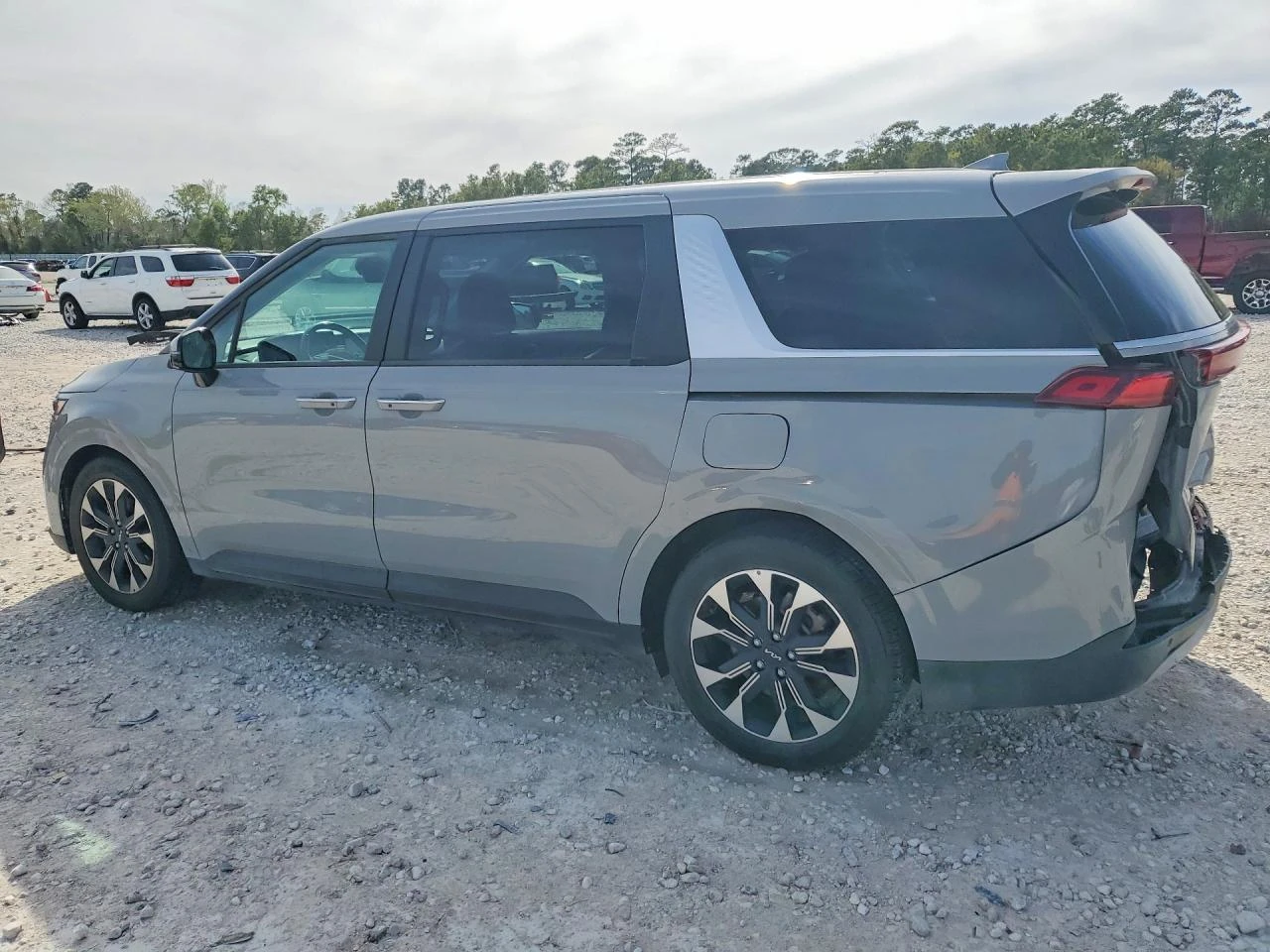 Kia Carnival 3.5l Ex, снимка 2 - Автомобили и джипове - 56453421