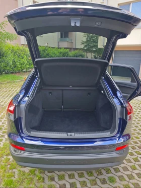 Audi Q4 E-Tron 40, Гаранция, лизинг, SOH 93.3%, снимка 12
