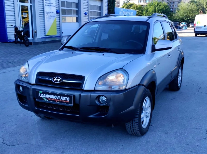 Hyundai Tucson 2.0CRD 4X4 , снимка 1 - Автомобили и джипове - 46718474