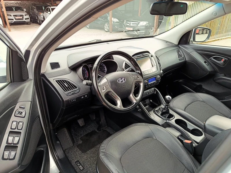 Hyundai IX35 1.7 CRDi* Luxury* NAVI* Keyless Go* КАМЕРА* EURO 5, снимка 8 - Автомобили и джипове - 49477101