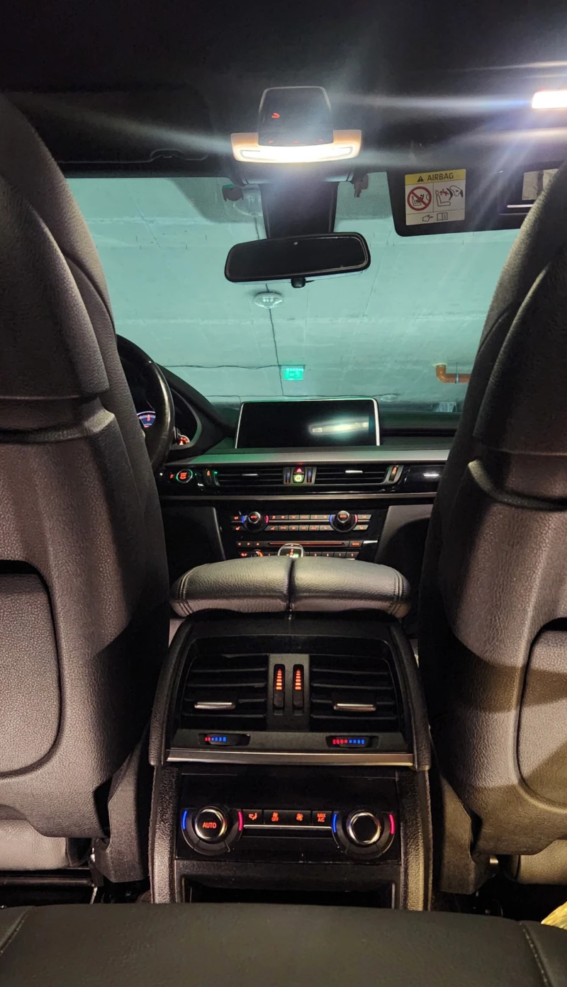 BMW X6 xDrive40d - M-Perfomance Carbon ВТОРИ СОБСТВЕНИК, снимка 6 - Автомобили и джипове - 52555755