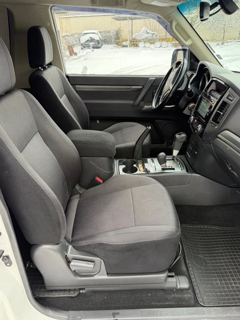 Mitsubishi Pajero 3.2 DI-D EVRO 6, снимка 15 - Автомобили и джипове - 53187106