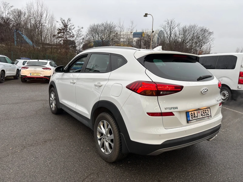 Hyundai Tucson 1.6 T-GDI/ 4X4/ Adventure/ DCT/ ОЧАКВАН ВНОС, снимка 4 - Автомобили и джипове - 53407370