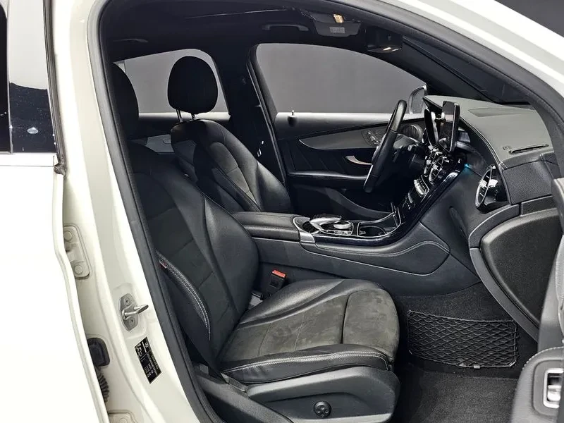Mercedes-Benz GLC 300, снимка 11 - Автомобили и джипове - 56020169