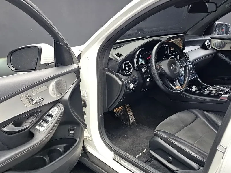 Mercedes-Benz GLC 300, снимка 10 - Автомобили и джипове - 56020169