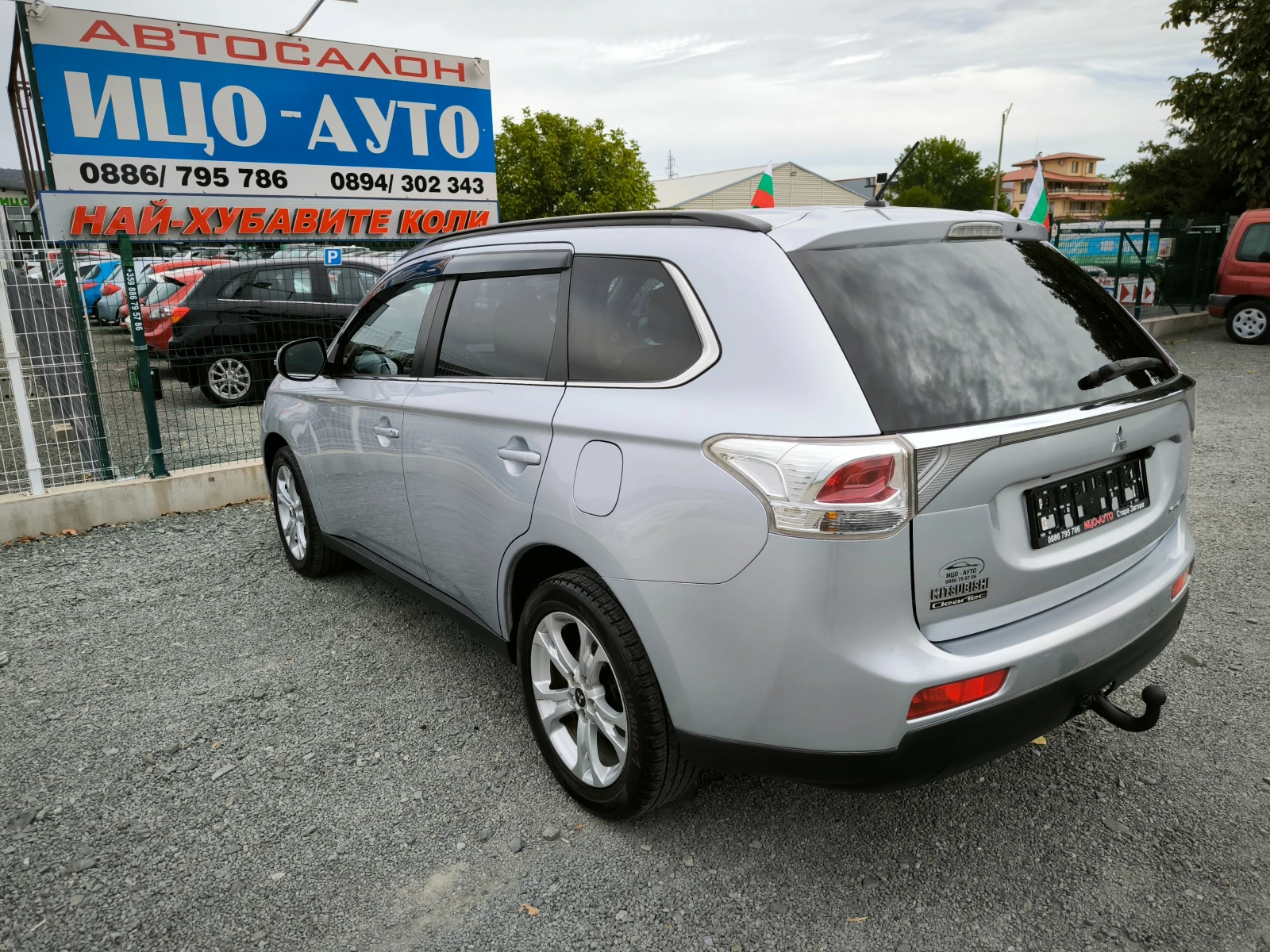 Mitsubishi Outlander 2, 2-150к.с.4Х4, 6 скор, 7 места, НАВИ, КАМЕРА-10% - изображение 4