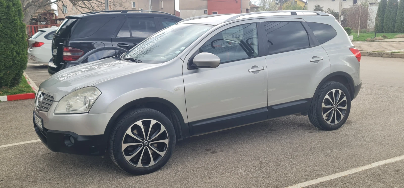 Nissan Qashqai 2.0 dCI 7 места 6ск. | Mobile.bg — изображение 1