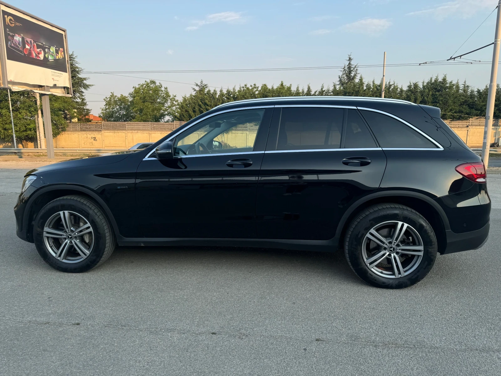 Mercedes-Benz GLC 300 de 4MATIC plug-in ХИБРИД - изображение 4