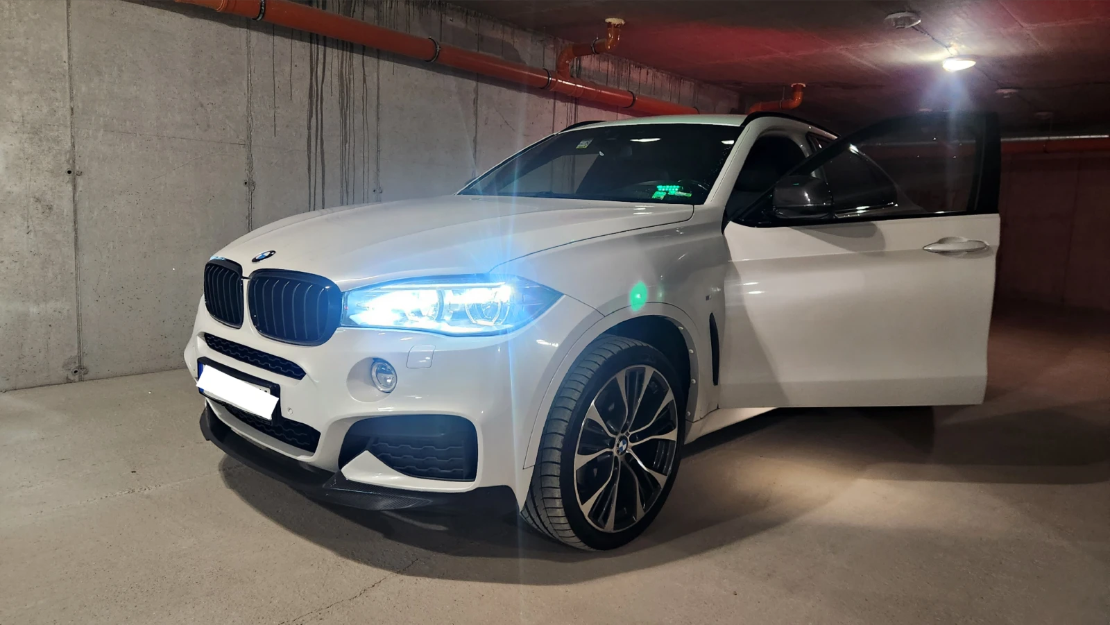 BMW X6 xDrive40d - M-Perfomance Carbon ВТОРИ СОБСТВЕНИК - изображение 3