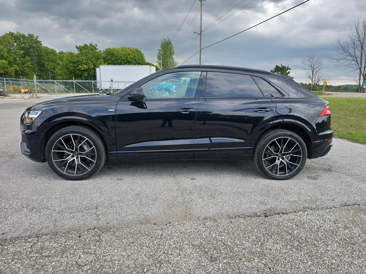 Audi Q8 Progressiv* Авто финансиране* Карфакс - изображение 2