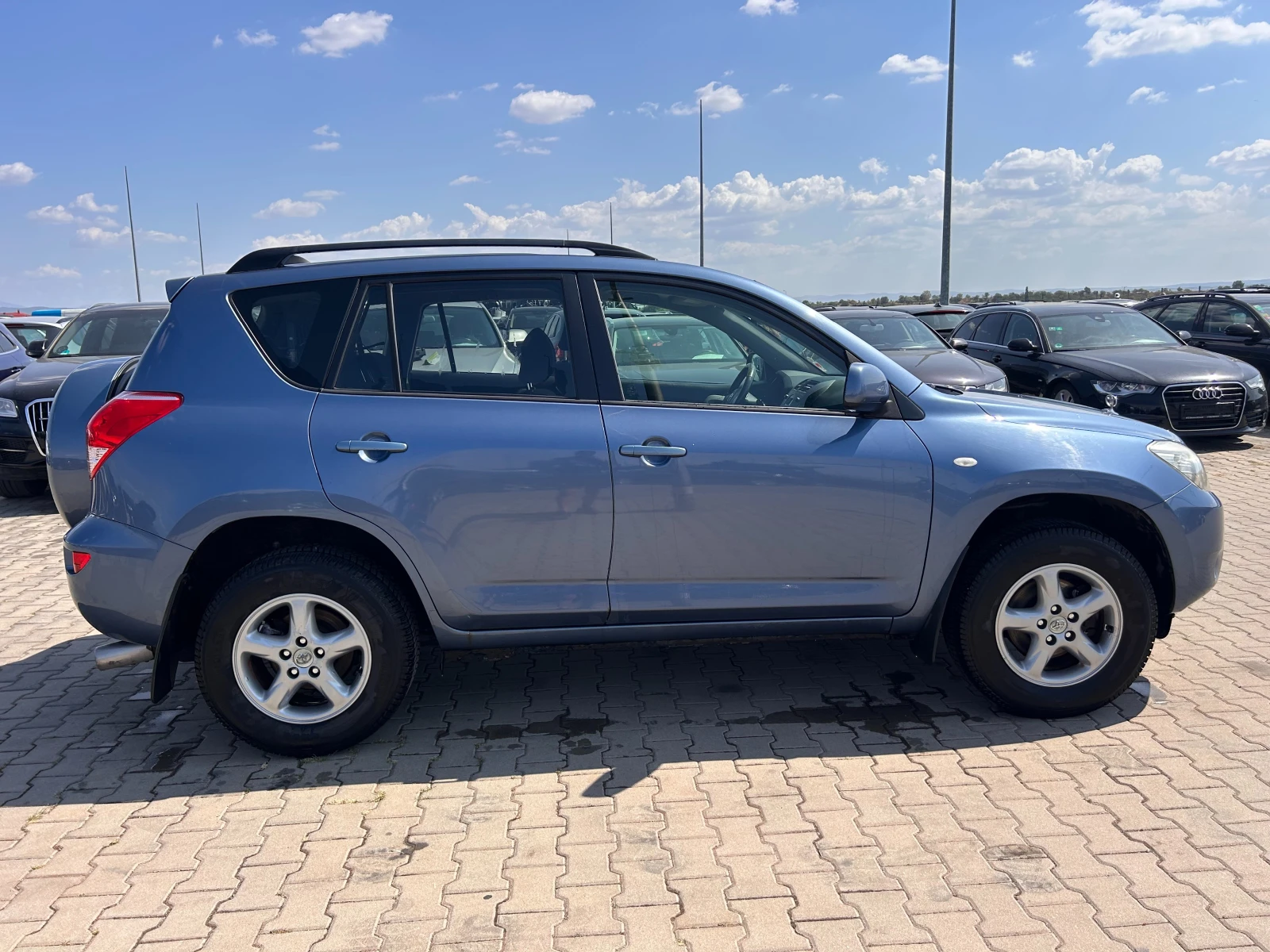 Toyota Rav4 2.0i AVTOMAT 4X4 EURO 4 - изображение 5
