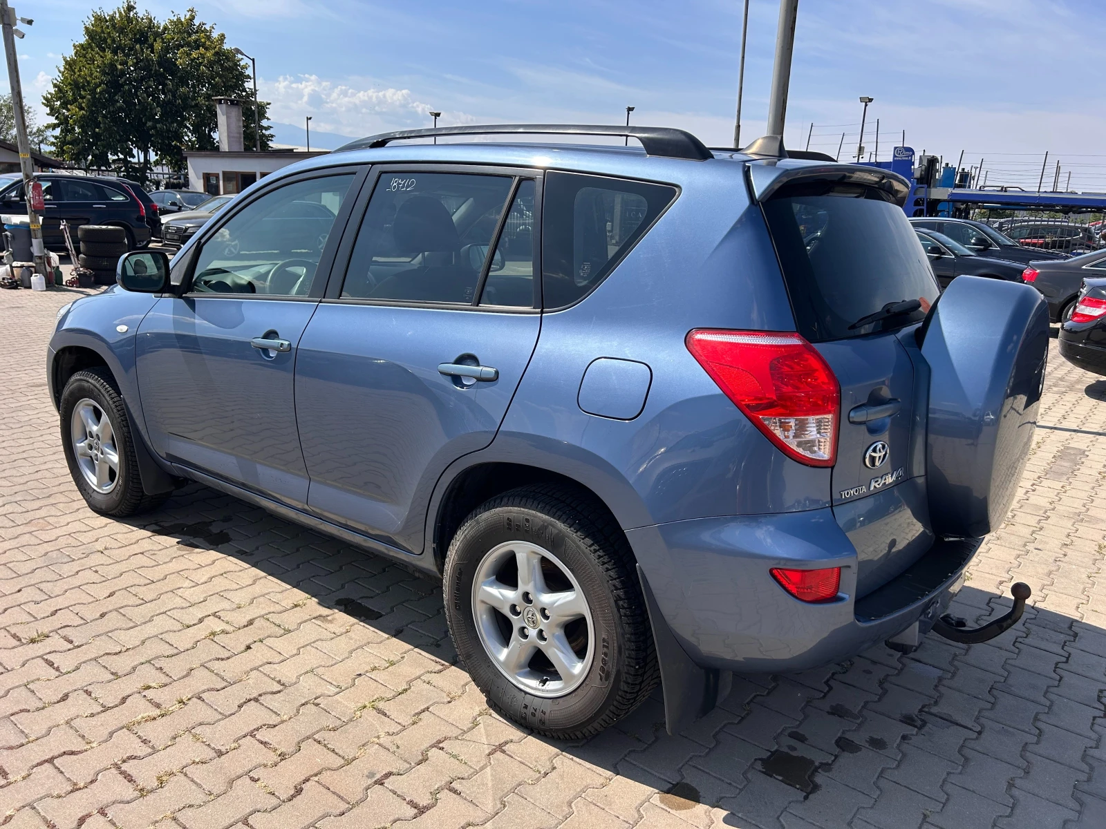 Toyota Rav4 2.0i AVTOMAT 4X4 EURO 4 - изображение 8