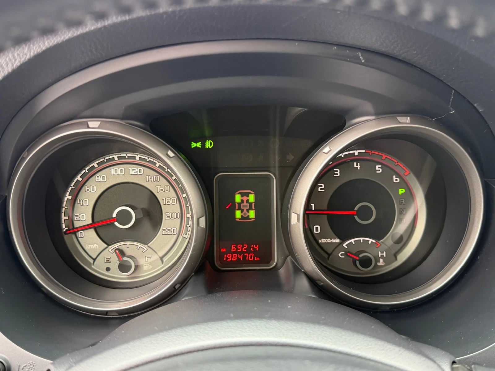 Mitsubishi Pajero 3.2 DI-D EVRO 6 - изображение 10