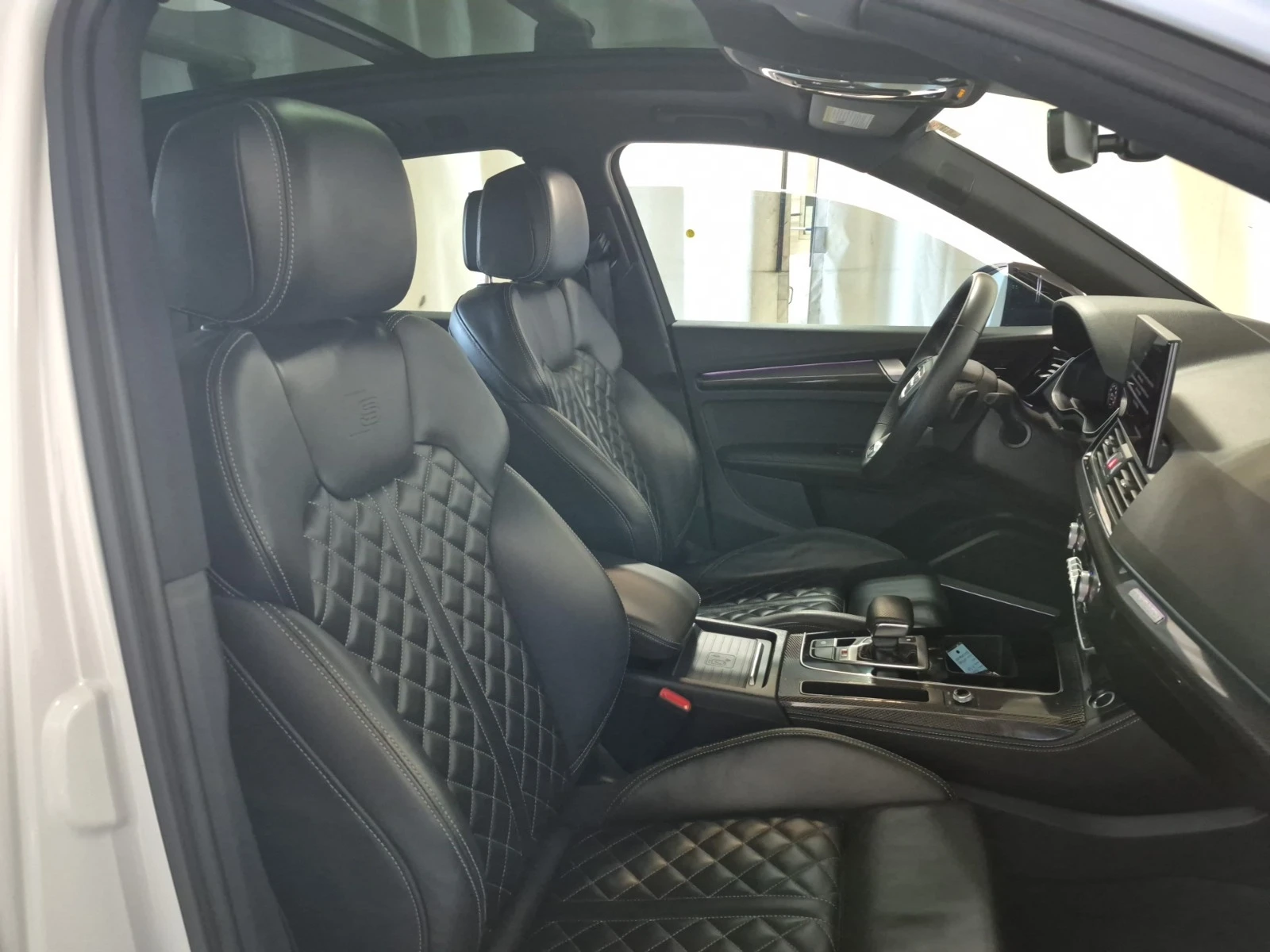 Audi SQ5 TECHNIK * * CARFAX * * АВТО КРЕДИТ * * , снимка 13 - Автомобили и джипове - 53772284