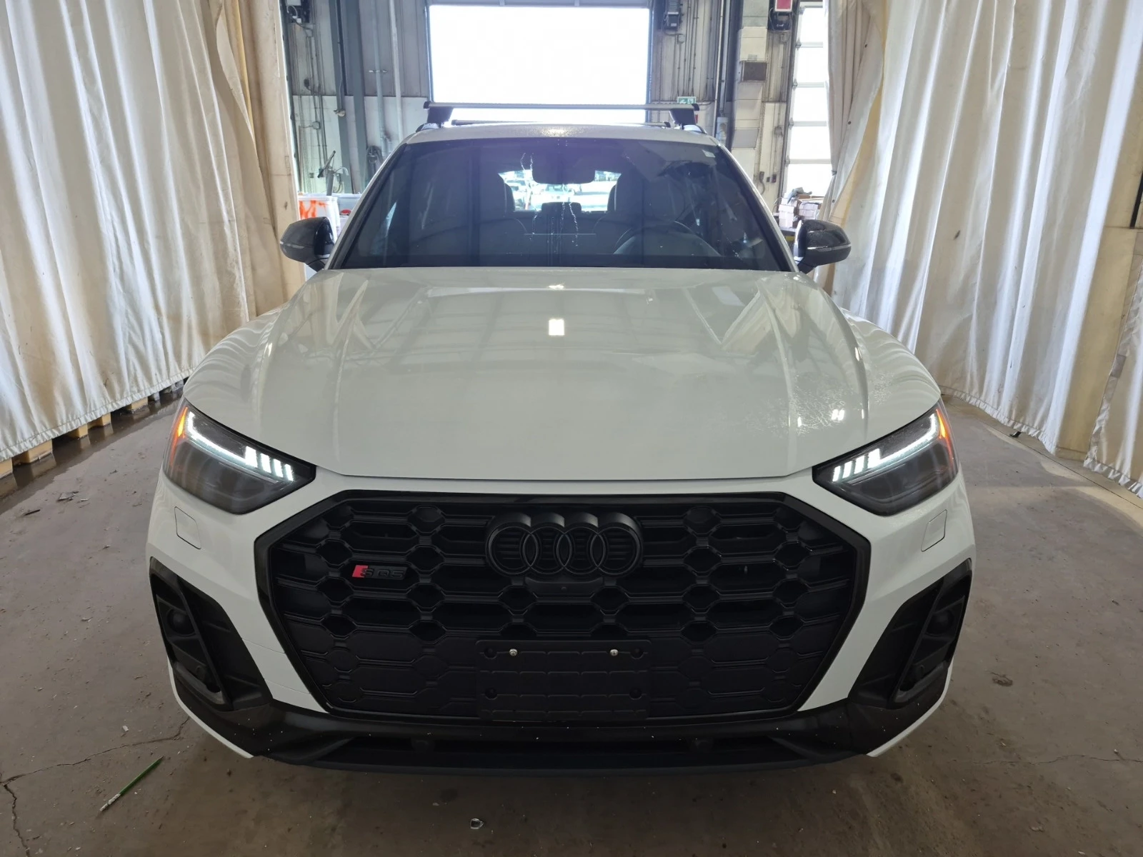 Audi SQ5 TECHNIK * * CARFAX * * АВТО КРЕДИТ * *  - изображение 2