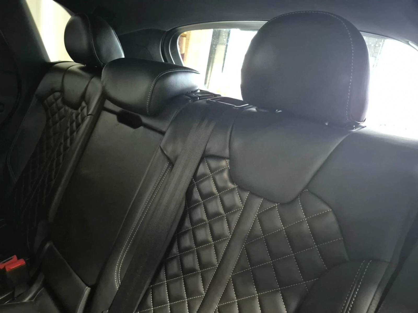 Audi SQ5 TECHNIK * * CARFAX * * АВТО КРЕДИТ * * , снимка 12 - Автомобили и джипове - 53772284