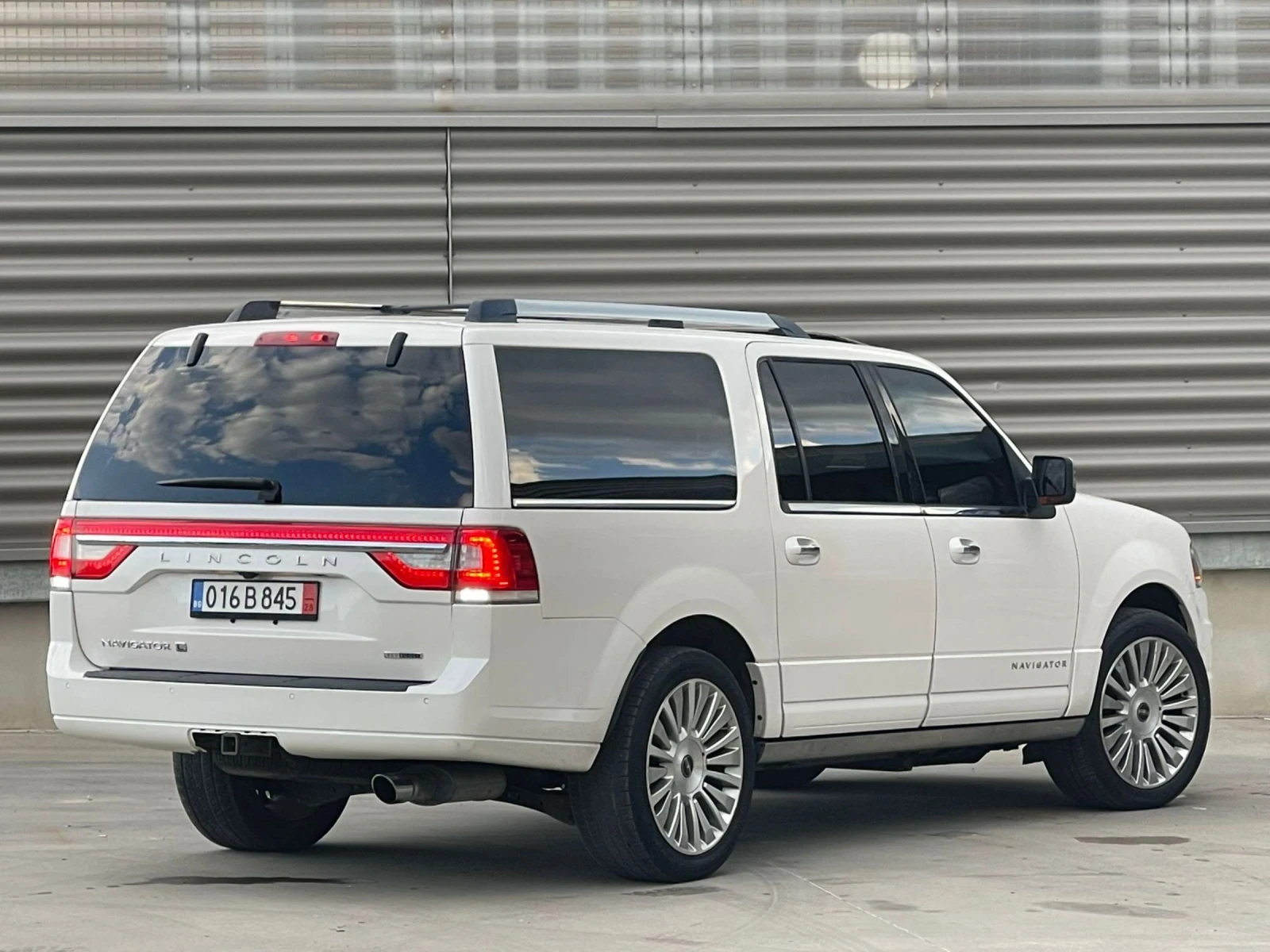 Lincoln Navigator L 3.5 4X4 6+ 1 БАРТЕР/ЛИЗИНГ , снимка 5 - Автомобили и джипове - 54372333