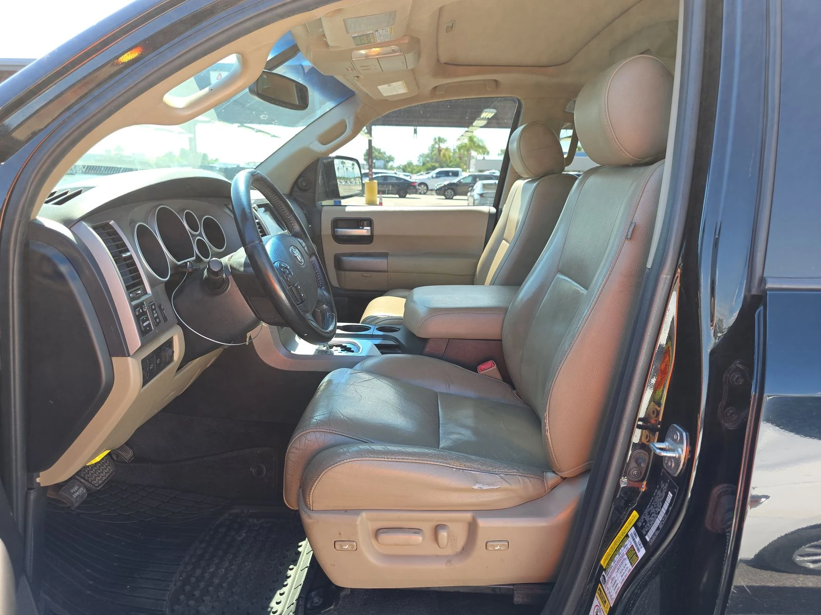Toyota Sequoia, снимка 7 - Автомобили и джипове - 54395576
