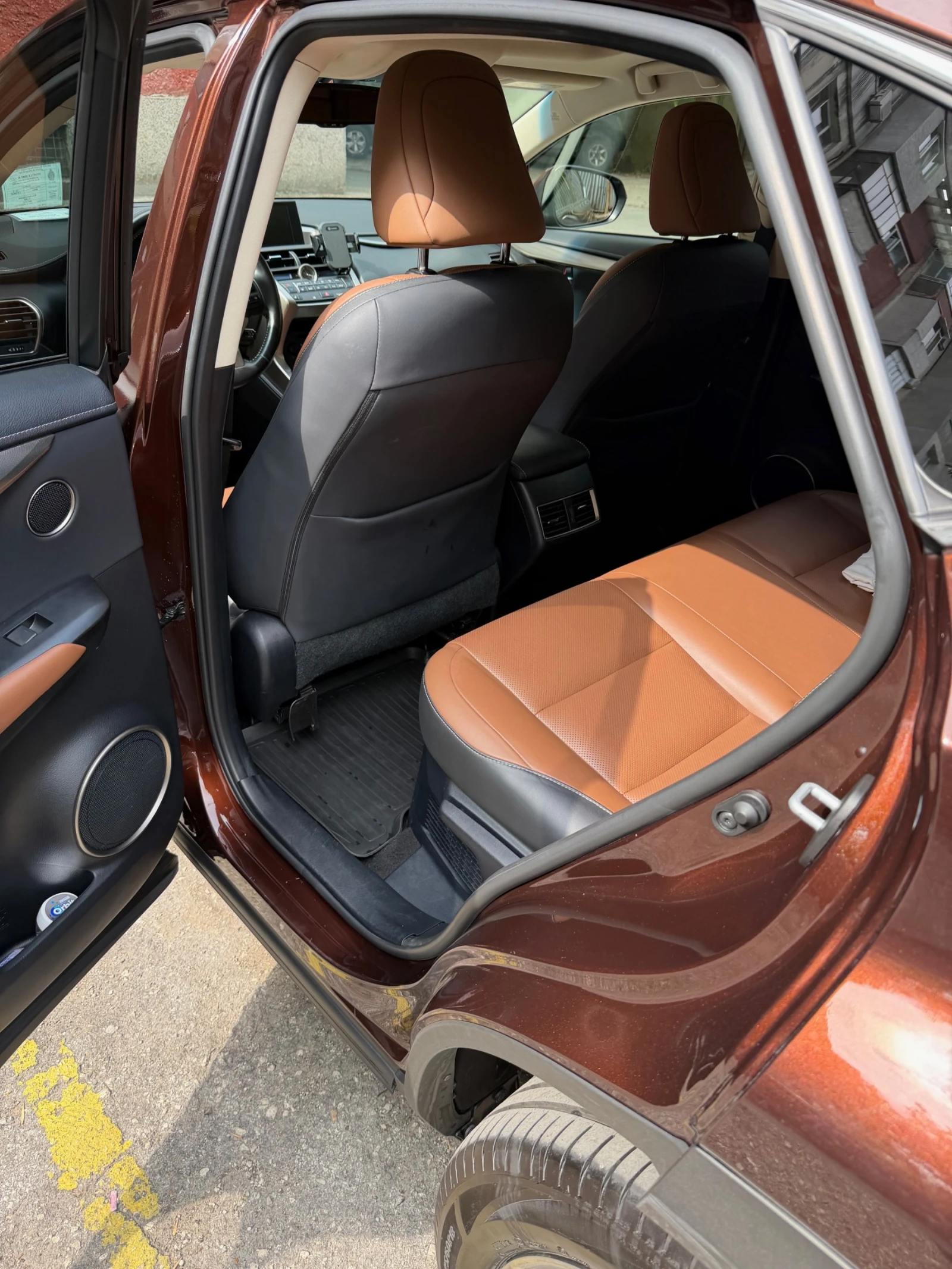 Lexus NX 300h, снимка 7 - Автомобили и джипове - 55894225