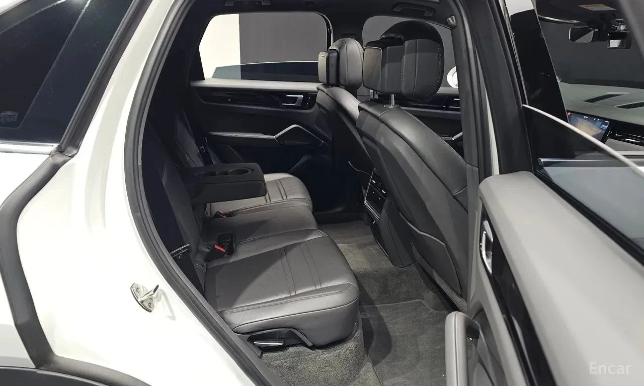 Porsche Cayenne, снимка 8 - Автомобили и джипове - 56740506
